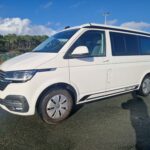 California VW T6.1 Océan Blanc 150 ch DSG7-coté